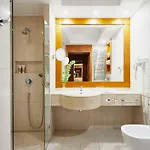 Hotel Dr Irena Eris Wzgorza Dylewskie 5*